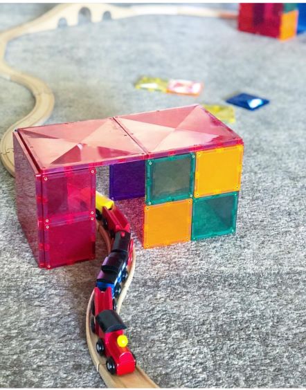 6 Ways to Extend Your Magnetic Tile Play Using Loose Parts