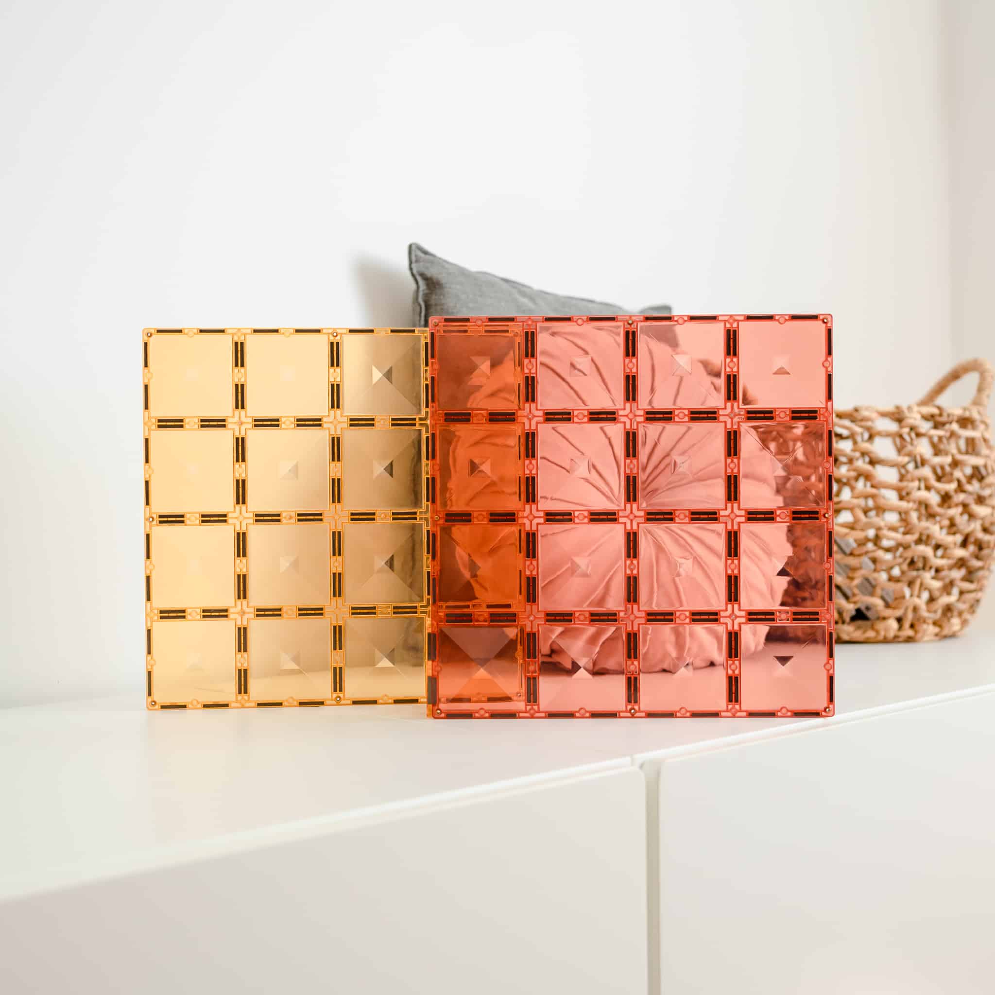 base-plates-magnetic-tiles-connetix