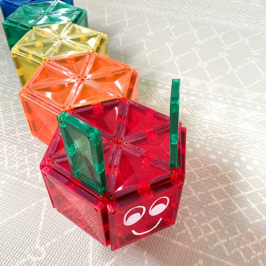 How to build a CONNETIX Tiles caterpillar