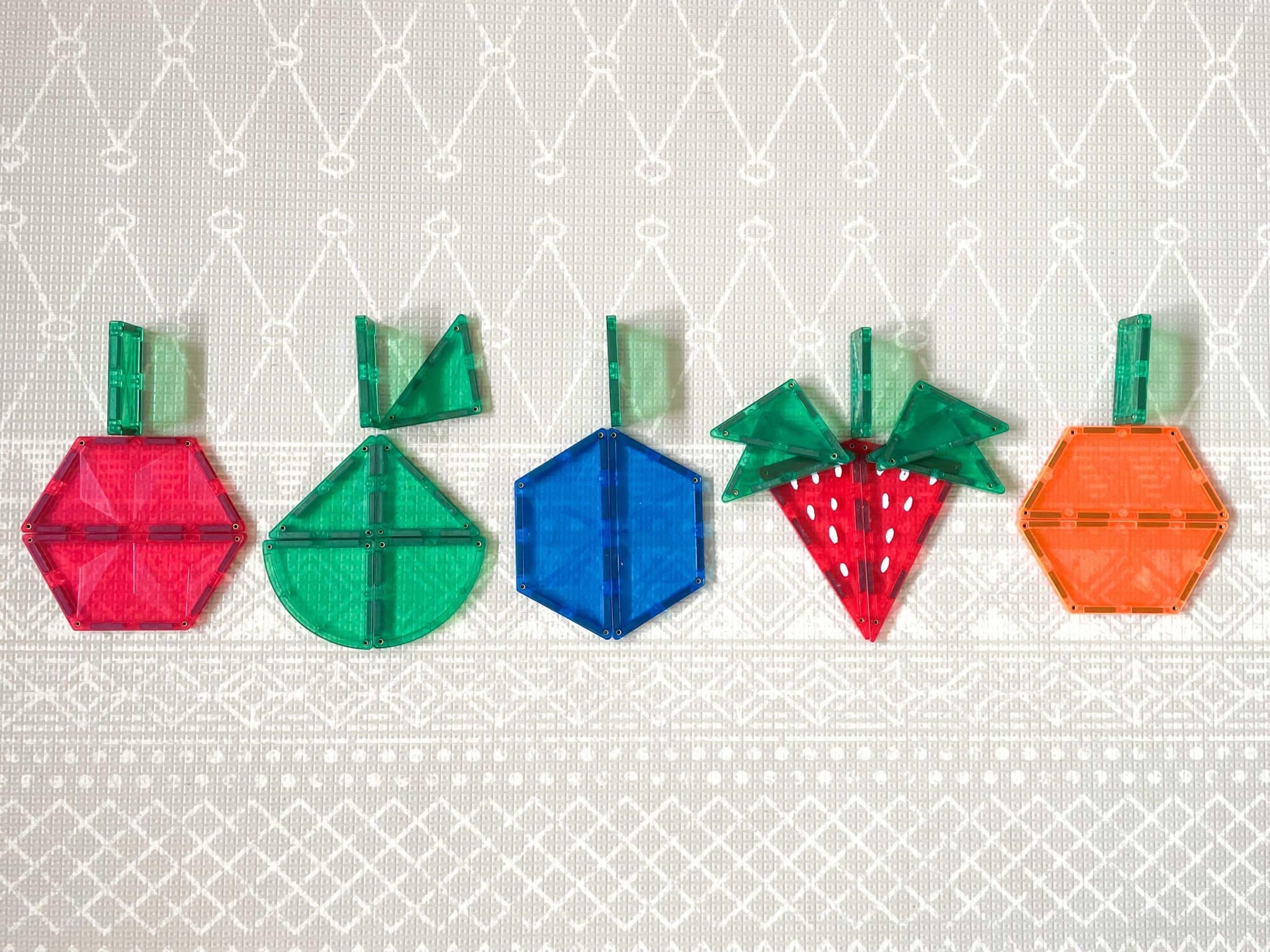 How to build a CONNETIX Tiles caterpillar