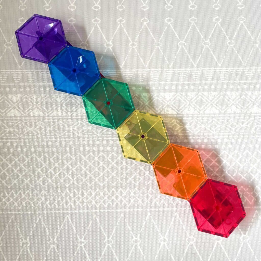 How to build a CONNETIX Tiles caterpillar