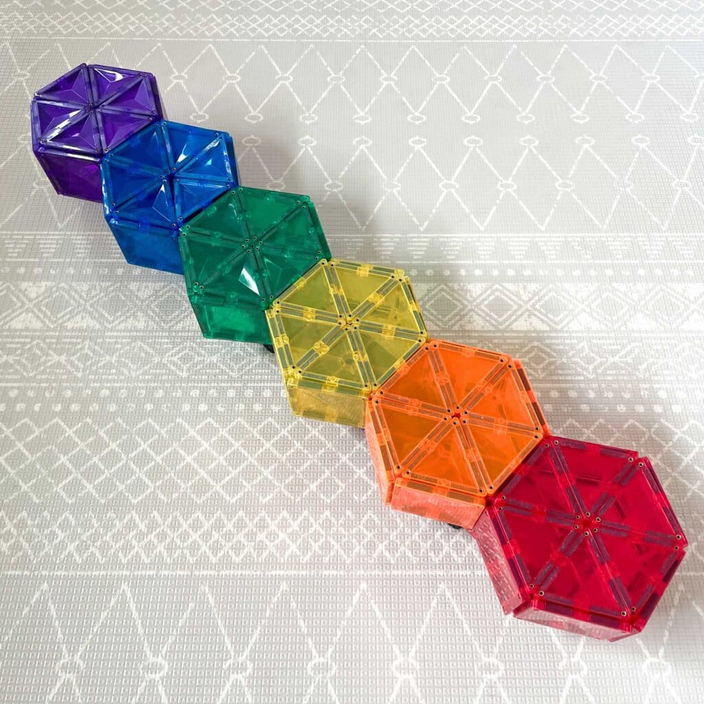 How to build a CONNETIX Tiles caterpillar