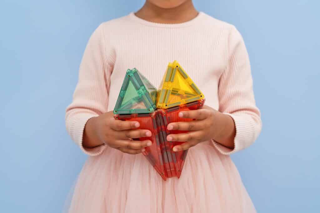 Learning Shapes with CONNETIX